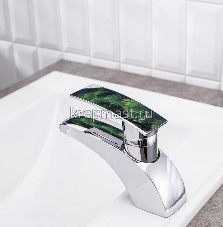 Смеситель д/умывальника B8213-1 латунь