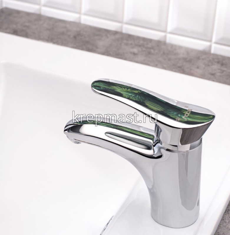 Смеситель д/умывальника B8173-1 латунь